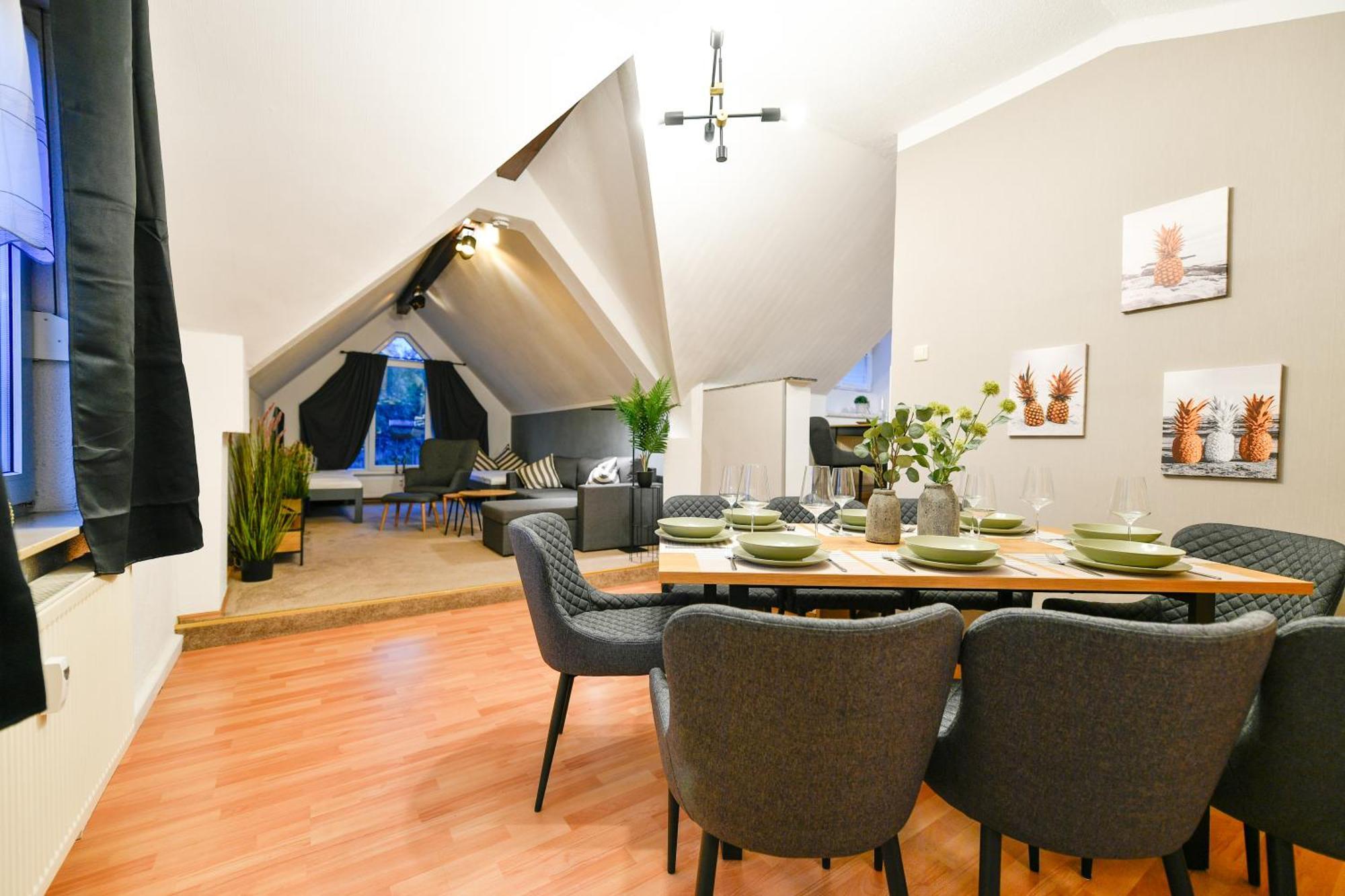 Grosses Spree Apartment, 3 Schlafzimmer Bis 10 Personen, 4X Kfz Parkplatz, Terrasse, Waschtrockner, Wlan, Netflix コットブス エクステリア 写真